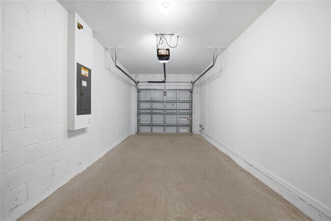 Building Photo - 2480 Riversong Ldg Ln