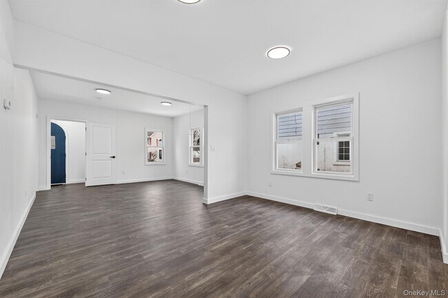 Building Photo - 60 Jeanibo Rd