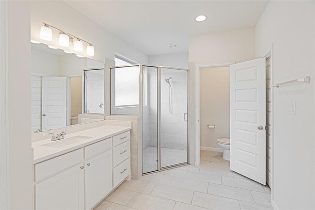 Building Photo - 521 Calmo Ct