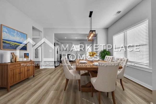 Building Photo - 142 Kings Wy