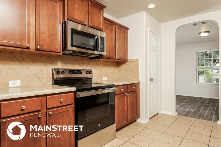 Building Photo - 11322 Camp Creek Trail