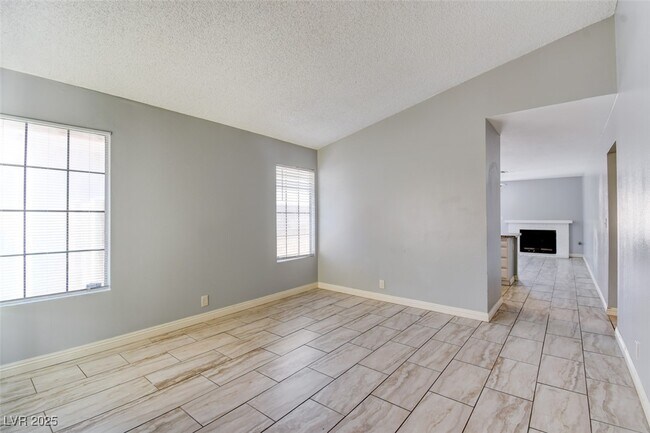 Building Photo - 7732 Parnell Ave
