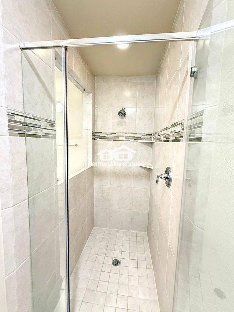 Building Photo - 10810 Kennowy Ct