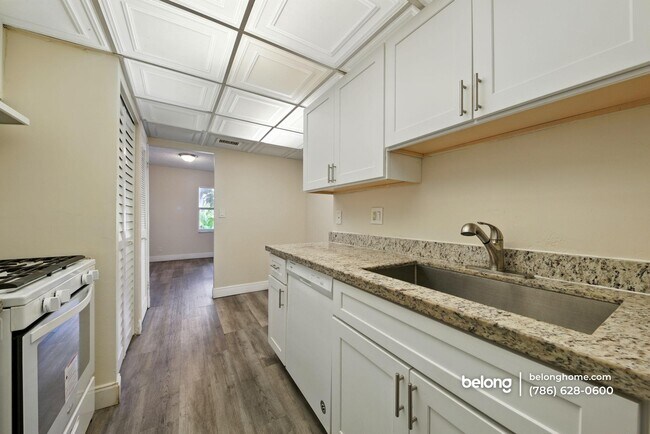 Building Photo - 17901 NW 68th Ave