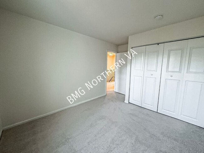 Building Photo - 9963 Capperton Dr