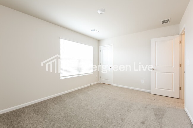 Building Photo - now