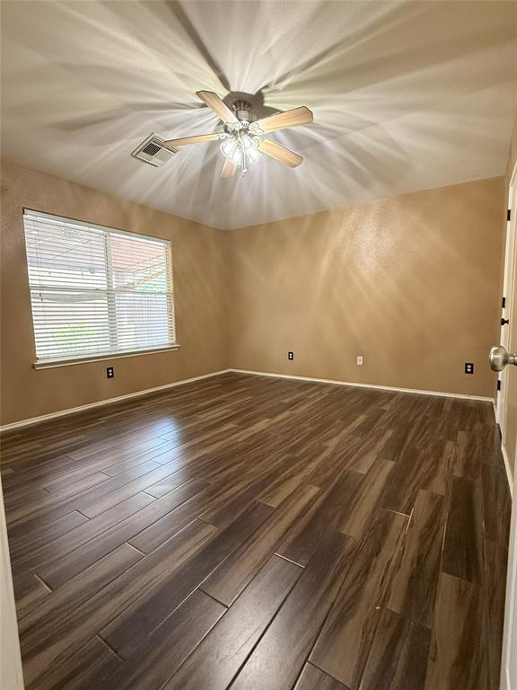 Building Photo - 711 Sun Lodge Dr