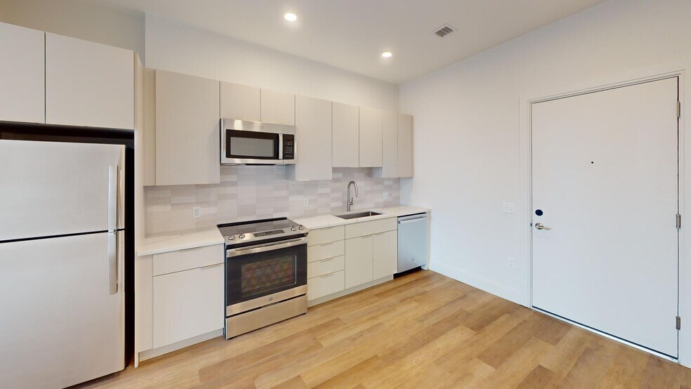 Building Photo - 957 Dorchester Ave