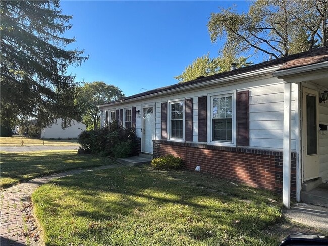 Primary Photo - 1705 Derhake Rd