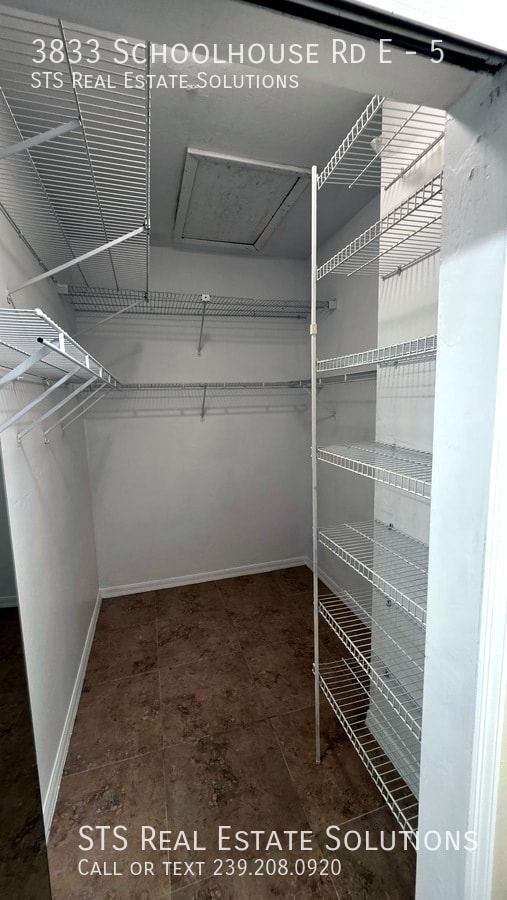 Building Photo - 3833 Schoolhouse Rd E