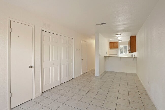 Building Photo - 3557 Merced Ave