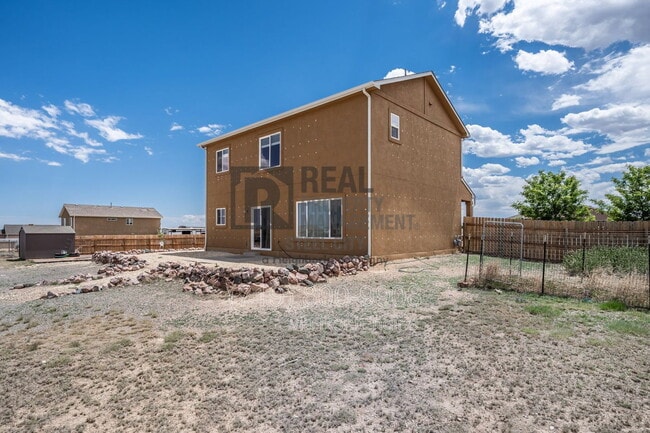 Building Photo - 947 E Kirkwood Dr