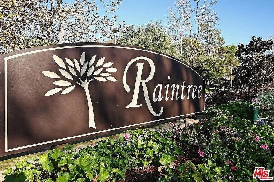 Raintree complex - 3113 Raintree Cir