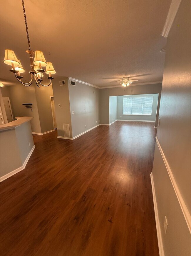 Building Photo - 9201 Walden Park Dr