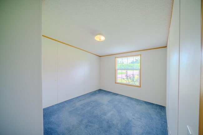 Building Photo - 2174 Clover Hill Rd