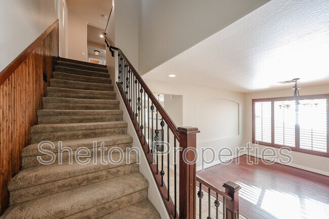 Building Photo - 3779 N Denny Way