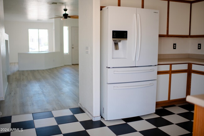 Building Photo - 14911 W Acapulco Ln