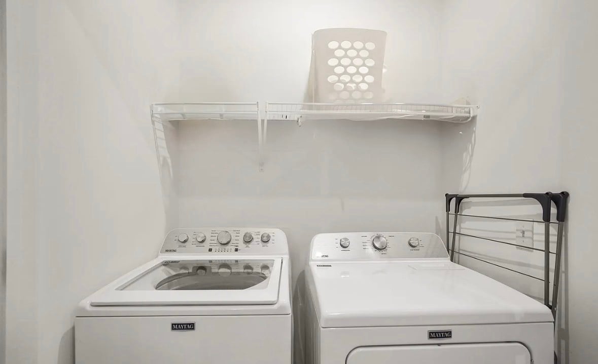 Building Photo - 2125 Coretta Way