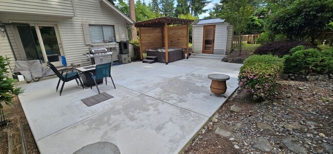 Building Photo - 3bd/2.5ba Woodinville House