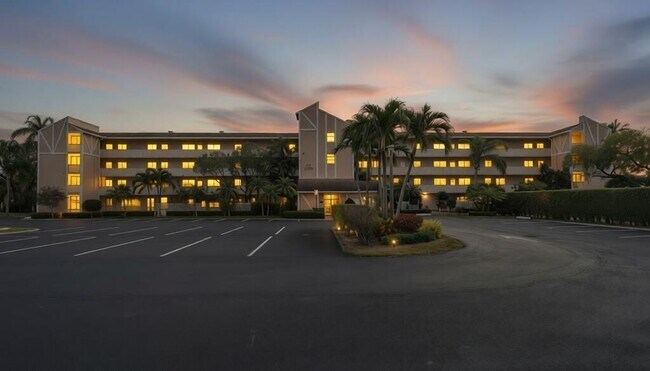 Building Photo - 7192 Huntington Ln