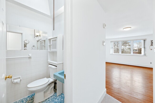 Building Photo - 12450 Knights Rd