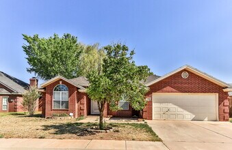 Building Photo - Beautiful Home Located South of Frenship High school!