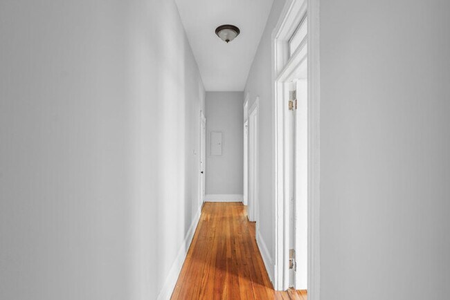 Building Photo - Great Manchester Duplex