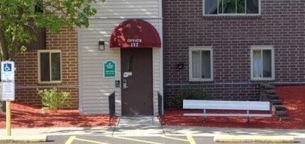 Building Photo - 152 Old Plank Rd