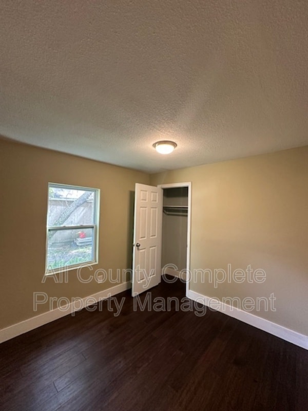 Building Photo - 2310 Jerusalem St