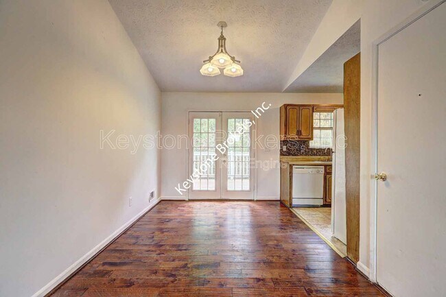 Building Photo - 1277 Iron Gate Blvd