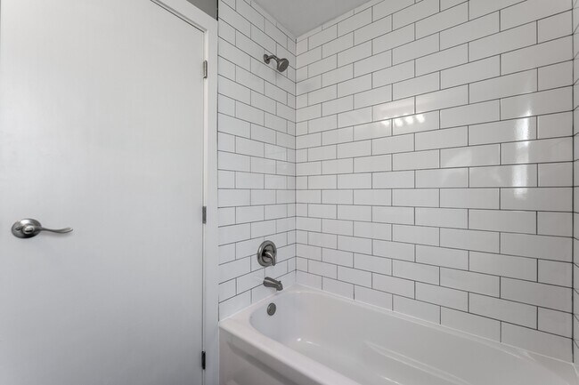 Building Photo - 4520 Apple Orchard Ln