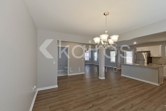 Building Photo - 140 Western Red Cedar Dr