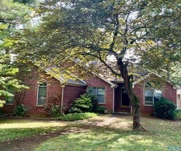 Building Photo - 218 Marlboro Way