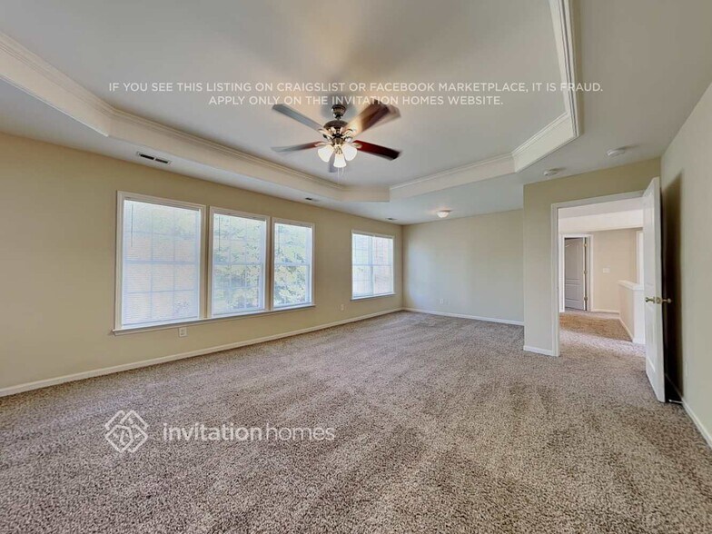 Building Photo - 5304 Granada Hills Dr