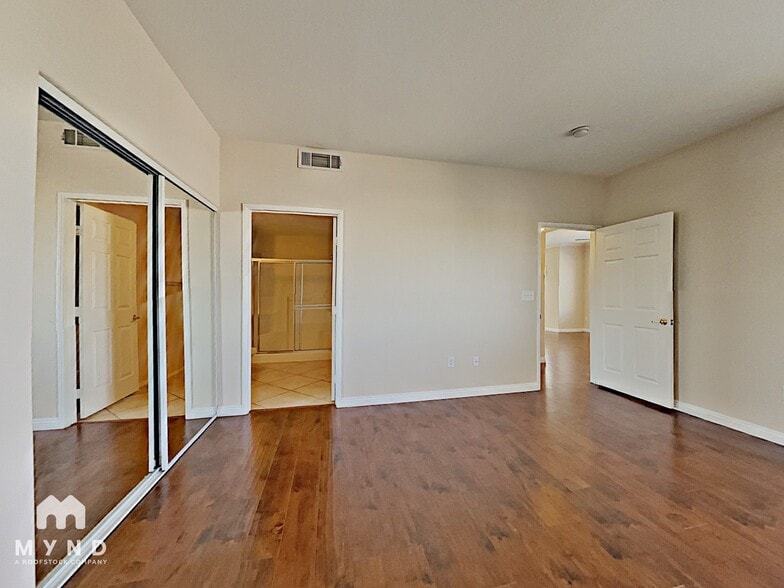 Building Photo - 9580 W Reno Ave