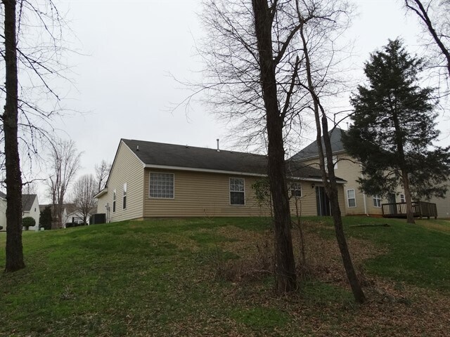 Building Photo - 10529 Gold Pan Road
