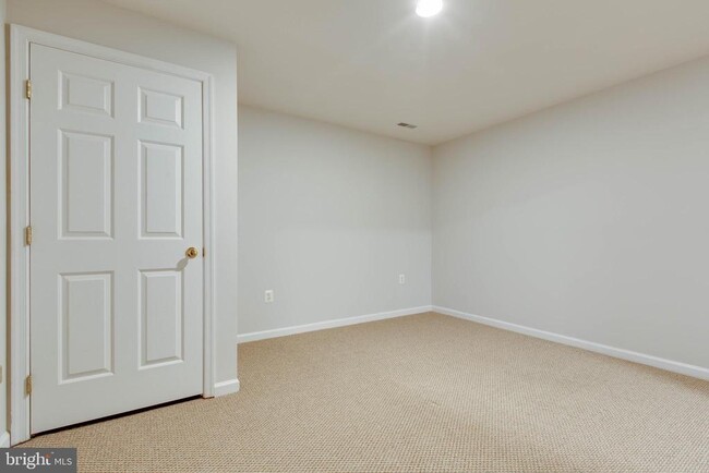 Building Photo - 6311 Stockbridge Overlook Ct