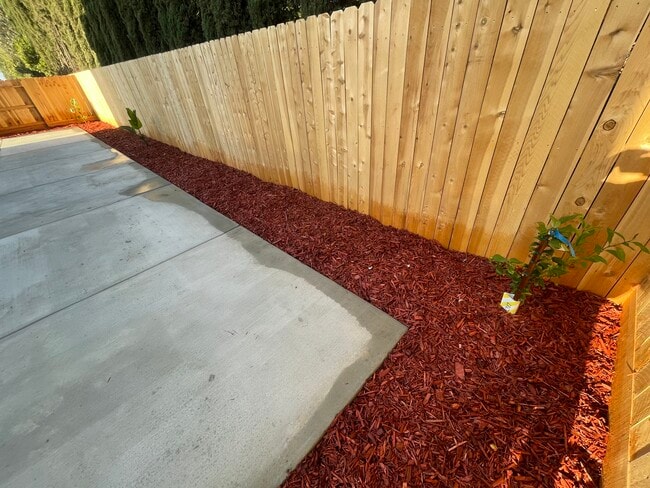 Backyard - 2294 N Apricot Ave
