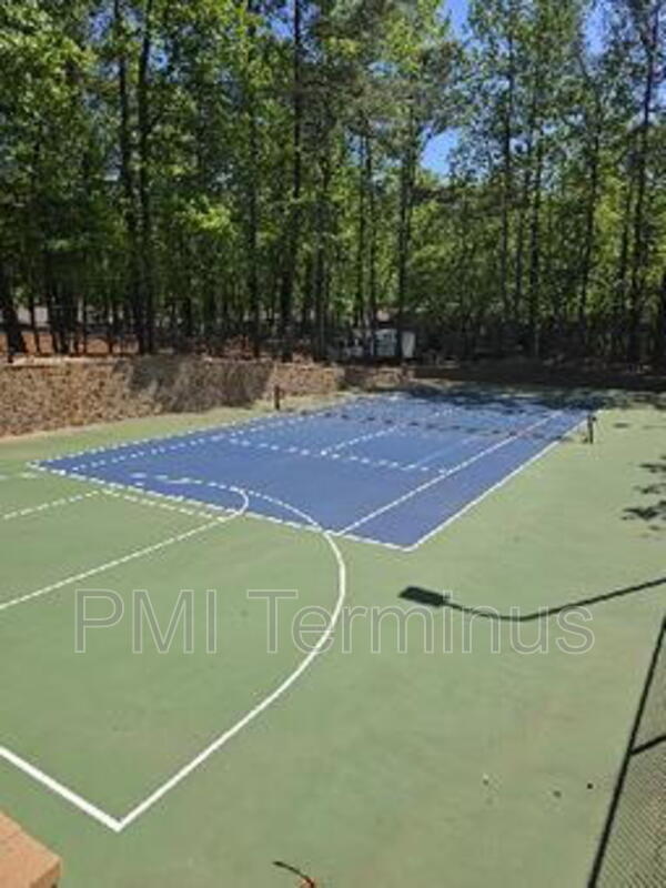 Building Photo - 2307 Cumberland Ct SE