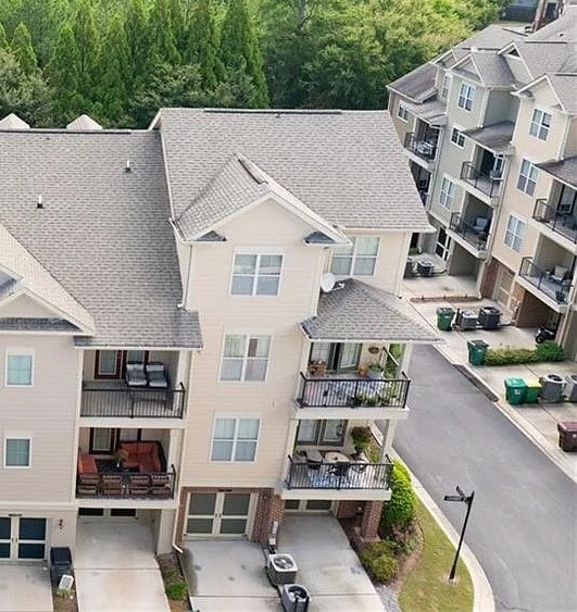 Building Photo - 6453 Chariot St