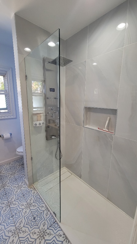 Building Photo - 1250 E 1st St