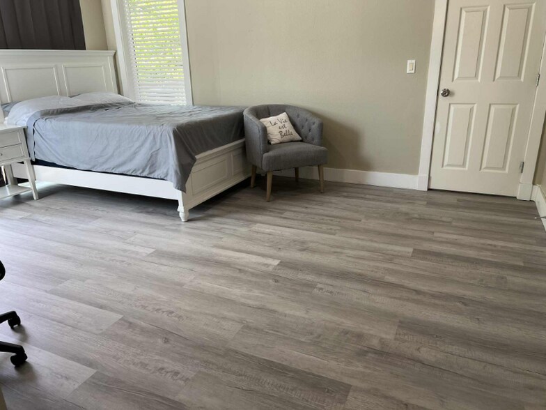 Primary Photo - 9006 105 Ave SW