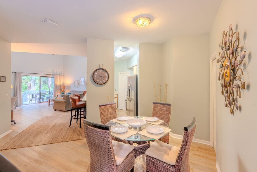 Building Photo - 137 Cordillo Pkwy