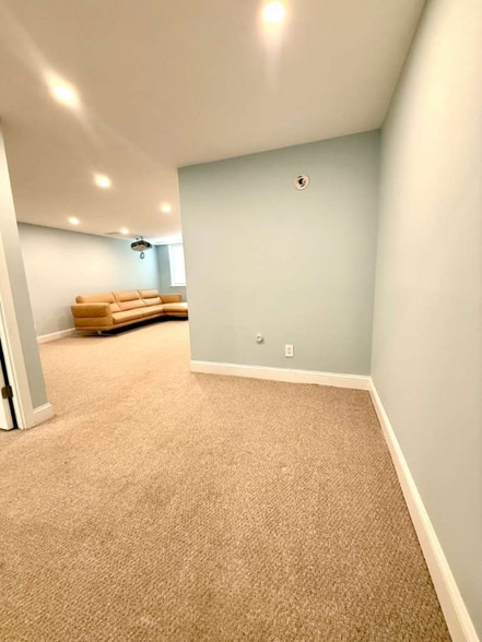 Building Photo - 315 Hometown Way