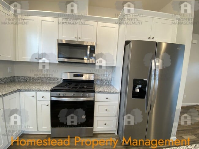 Building Photo - Welcome to your new home!