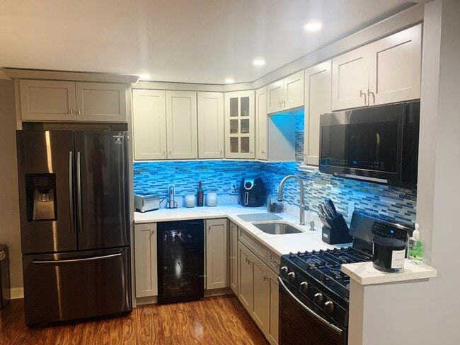 Primary Photo - 272 E Haverhill St