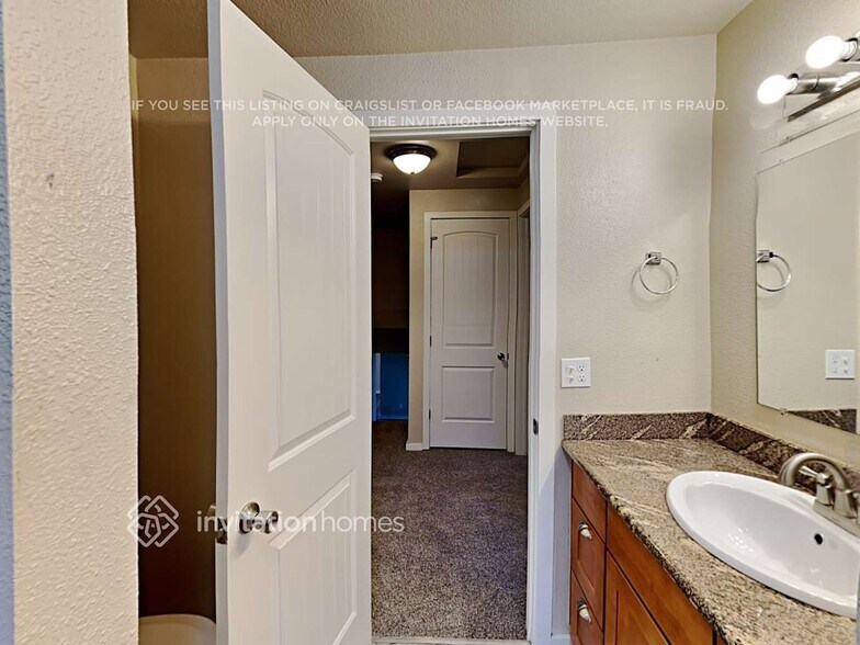 Building Photo - 22303 4th Pl W