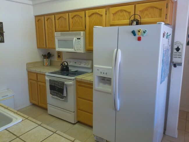 Building Photo - Winter Rental