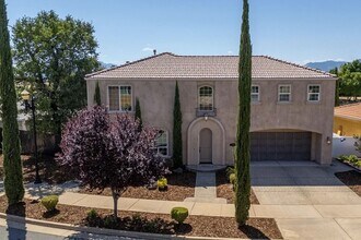 Building Photo - $500 Move in Special with signed lease by 12/15/2025 ~ Upscale Modern 4 Bed | 2.5 Bath – Yard Mai...