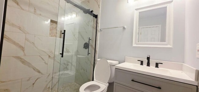 Building Photo - 3595 Deep Cove Dr